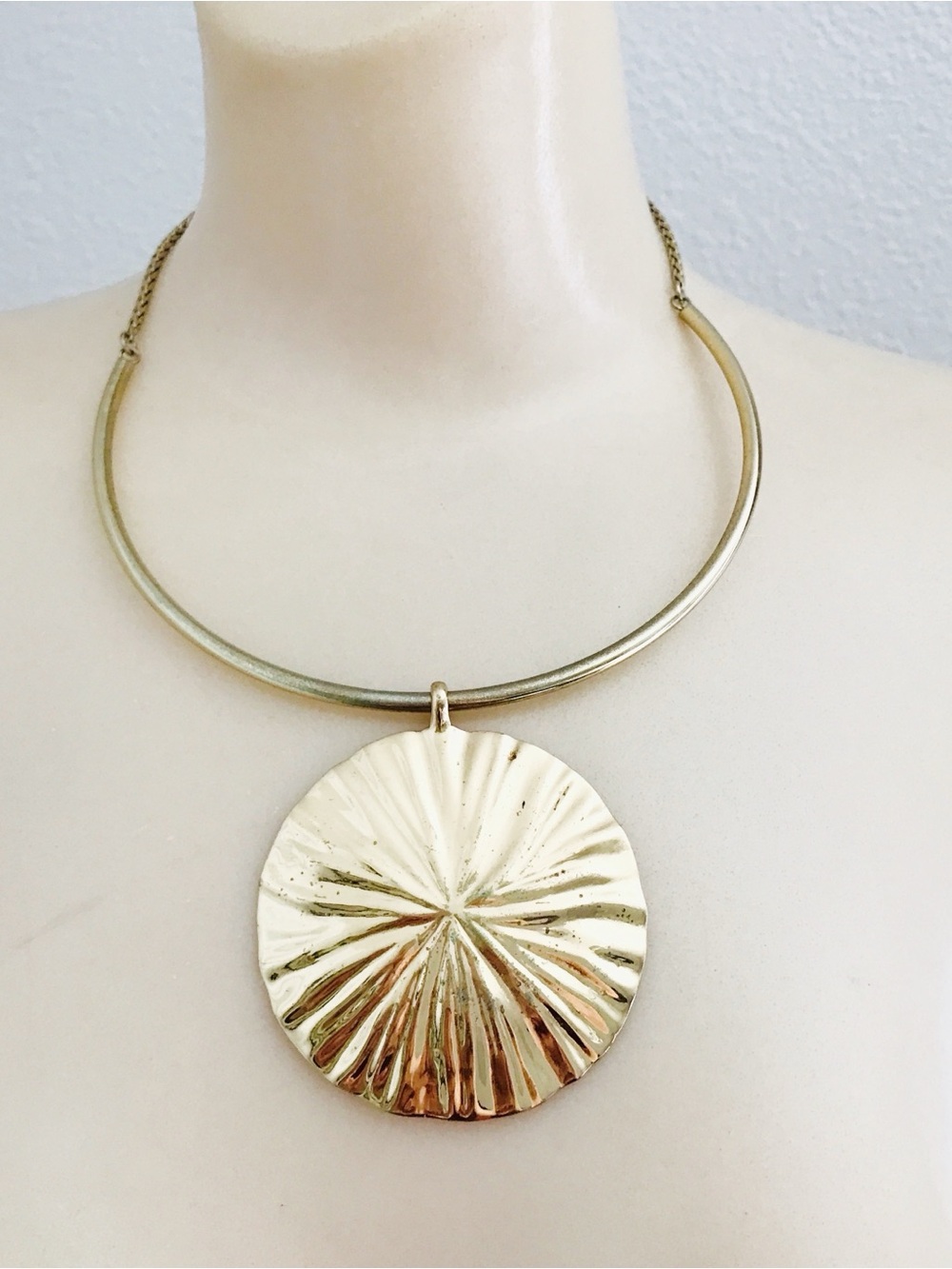 St. Thomas Gold Tone Textured Circle Sand Dollar Statement Choker Necklace